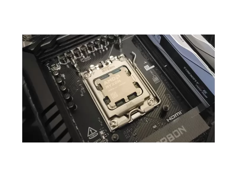 MSI thêm ép xung BCLK tự động cho X870 MAX, tăng tối đa 15% hiệu năng Ryzen 7 9800X3D